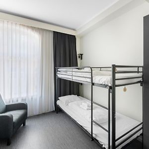 Dormitory Room Mixed
